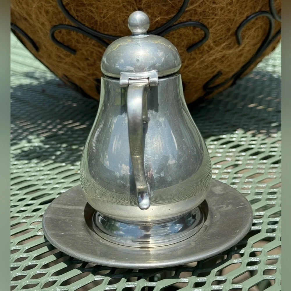 Kings Quality Pewter by Trinac~Vintage~Syrup Pitcher & Saucer~Very Nice~G2MC
